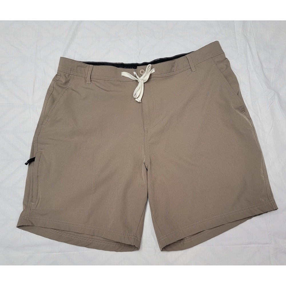 Trunks Surf & Swim Co Mens Hybrid Shorts Tan Khaki Quick Dry Stretch Size 36